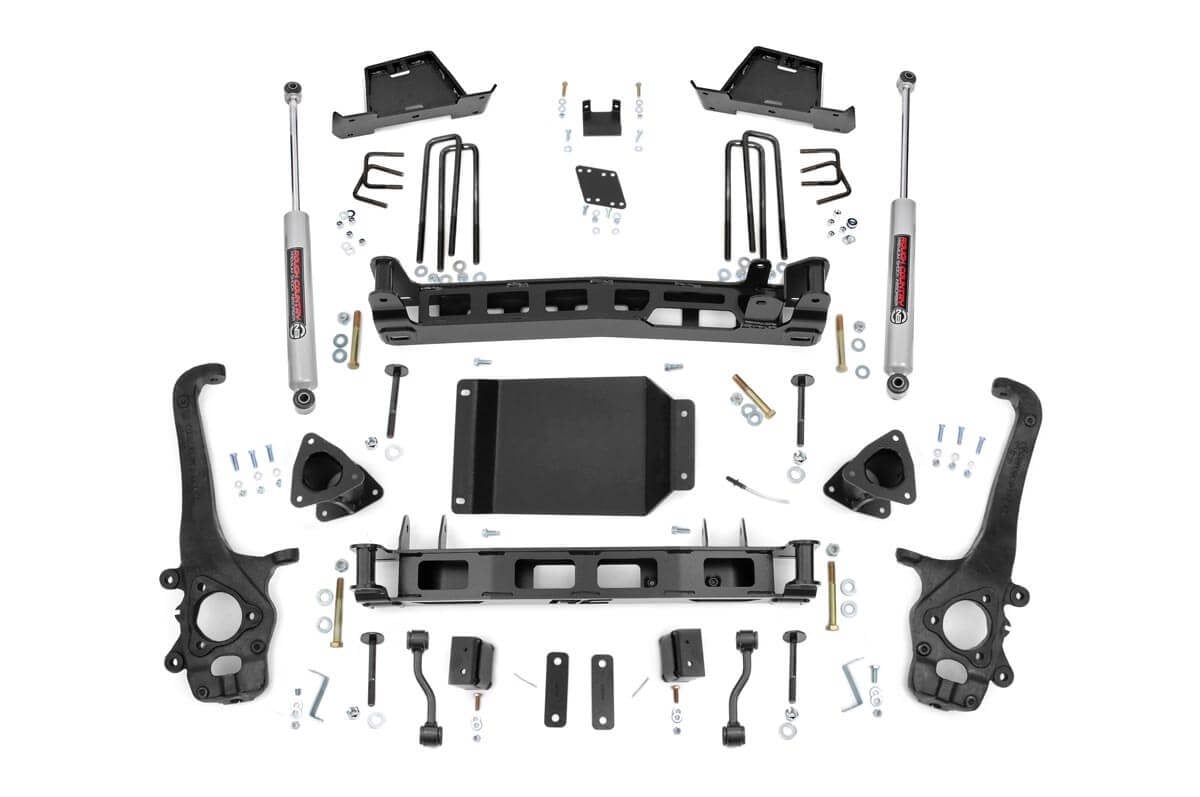 ROUGH COUNTRY Lift Kit Nissan Titan 2WD/4WD (2004-2015)