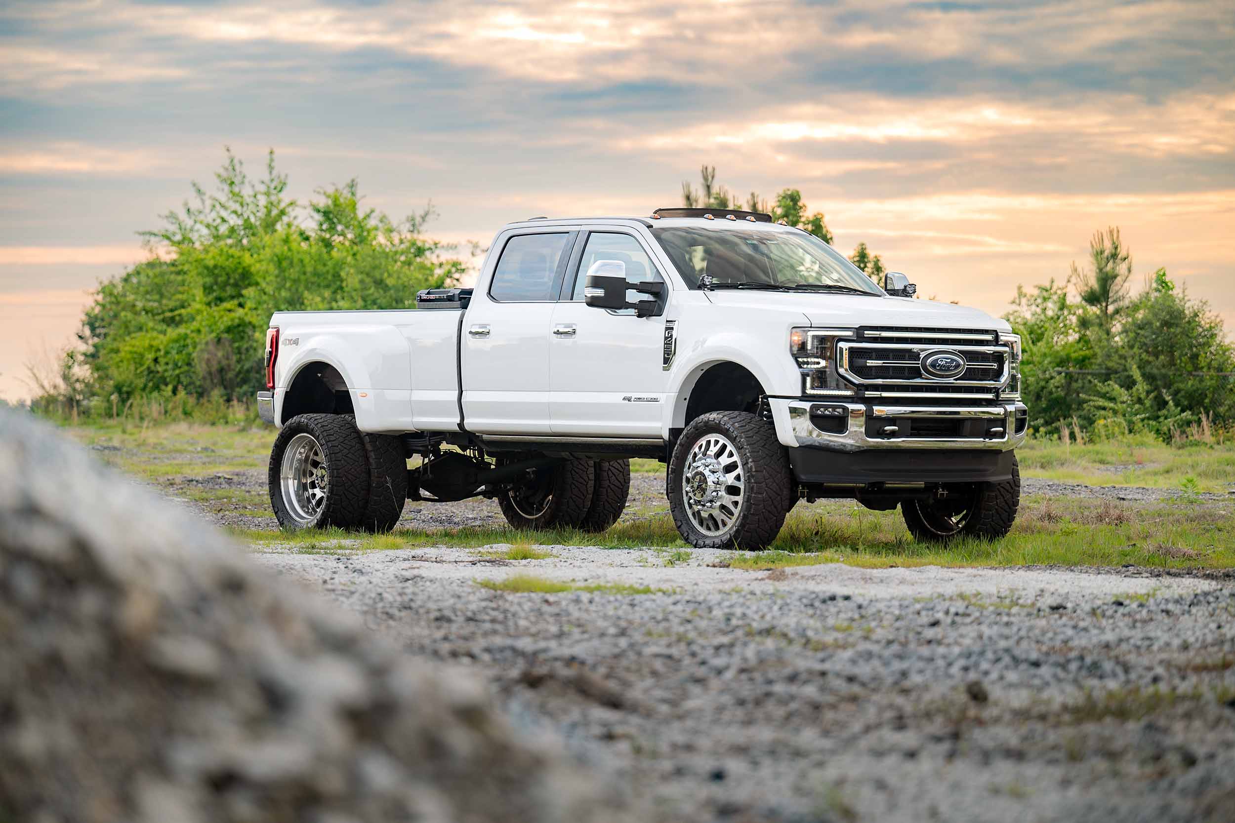Morimoto XBG LED Grille: Ford Super Duty (20-22 / Chrome / White DRL)