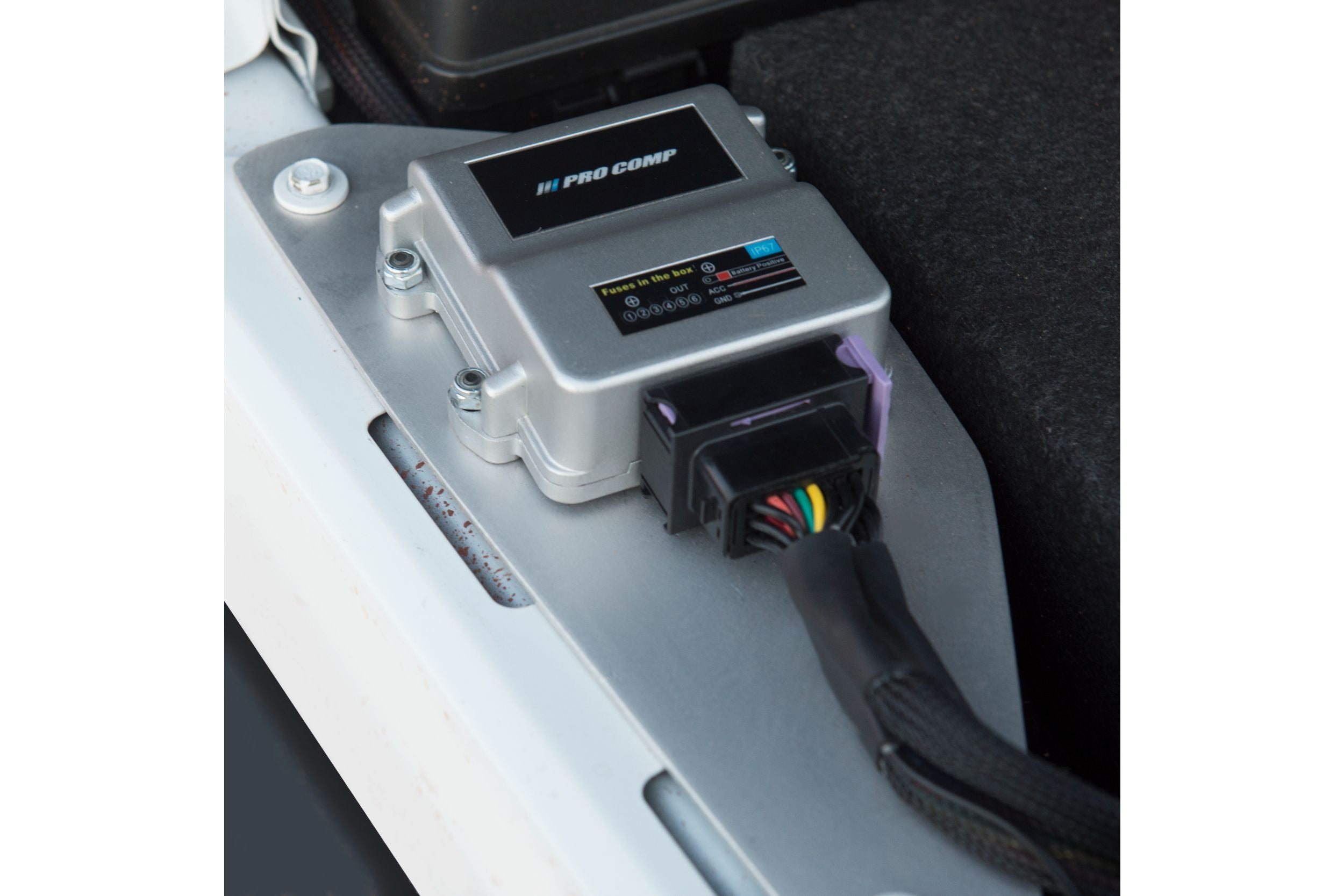 ProComp Pro Comp SS6 Universal Upfitter Switch Panel: Universal