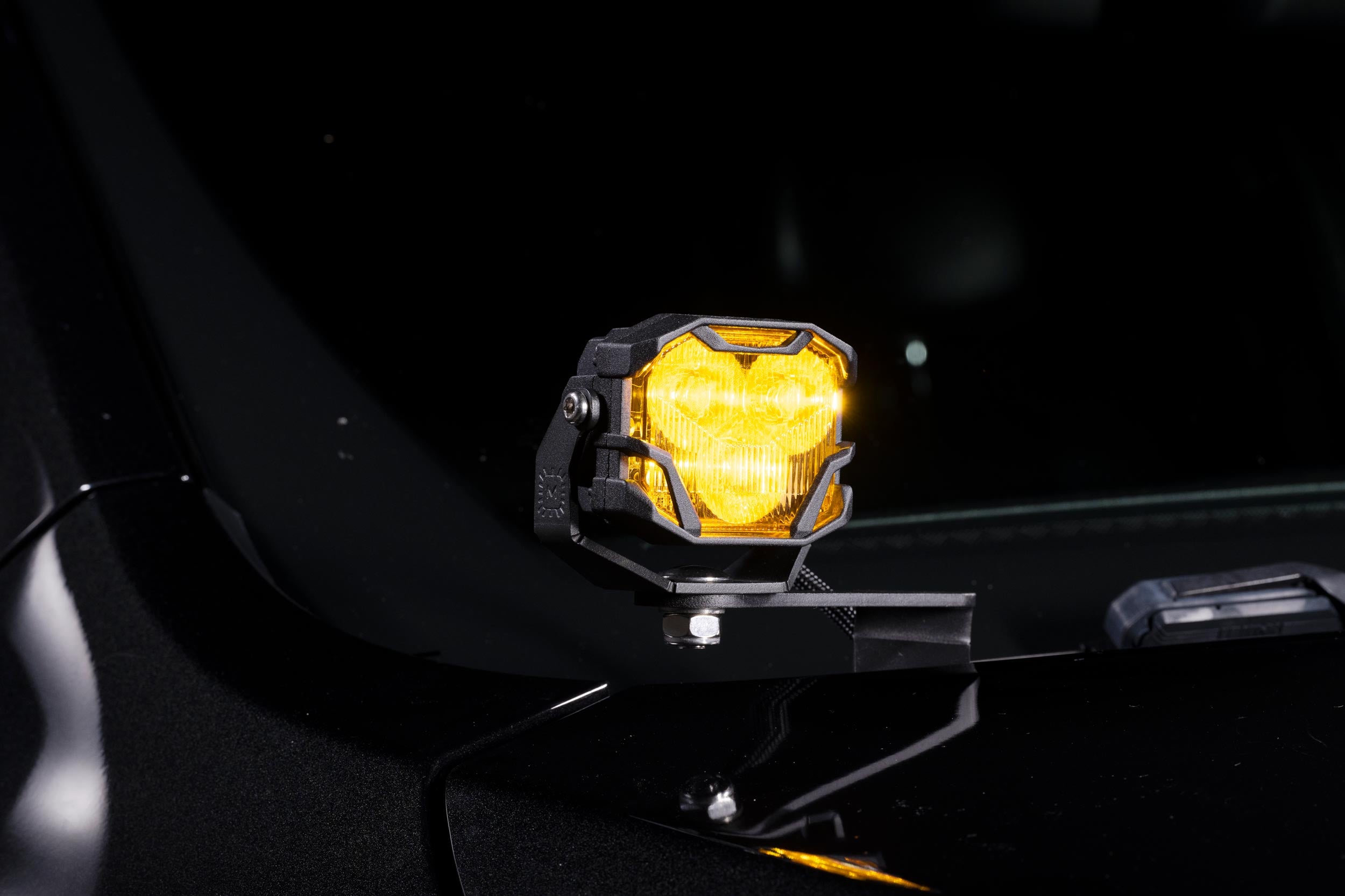 Morimoto Ditch Light Brackets: Jeep Grand Cherokee (11-22) / Durango (11-24 / Set)