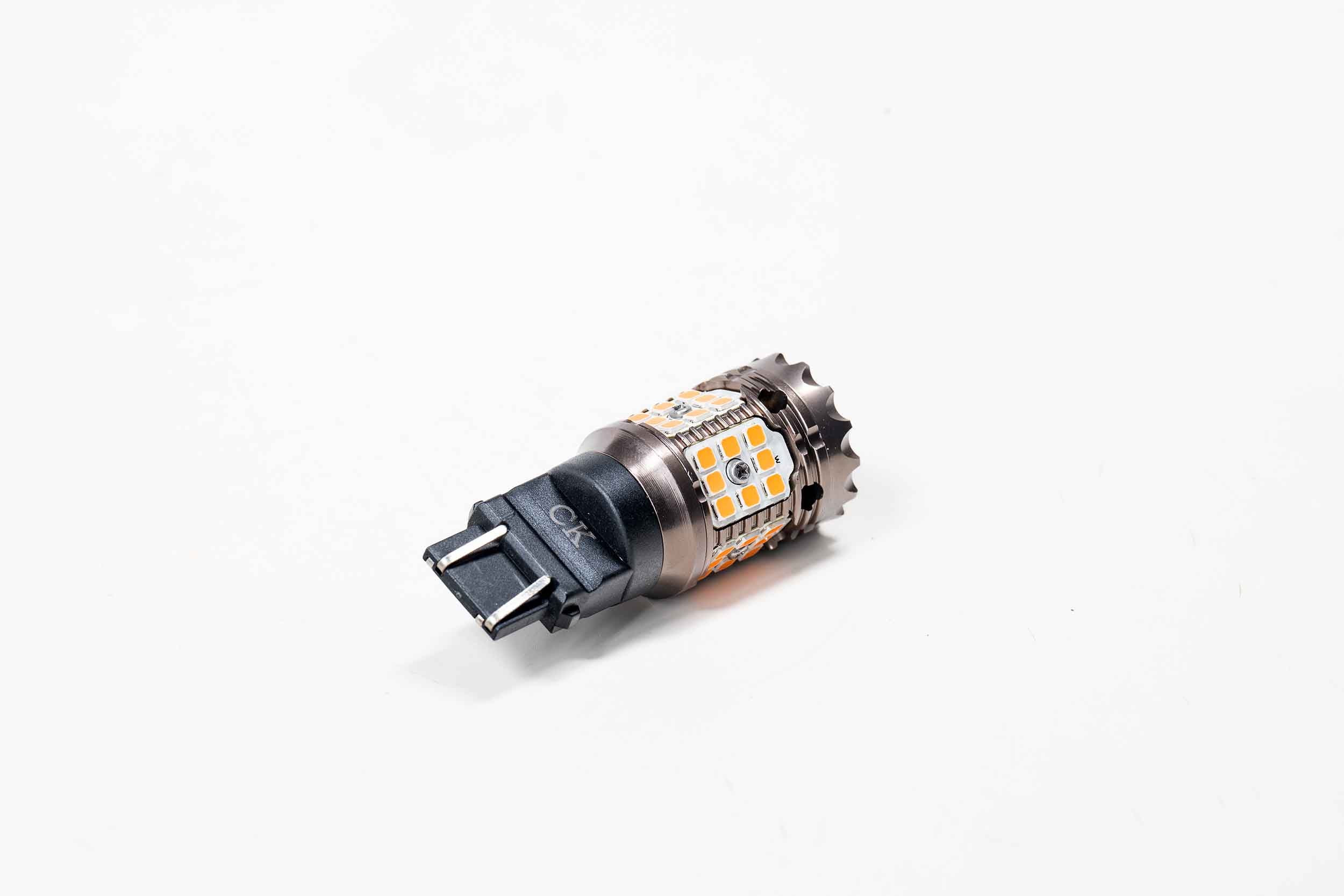GTR Lighting 3156/3157 CK: GTR Carbide Canbus 2.0 LED (Amber)