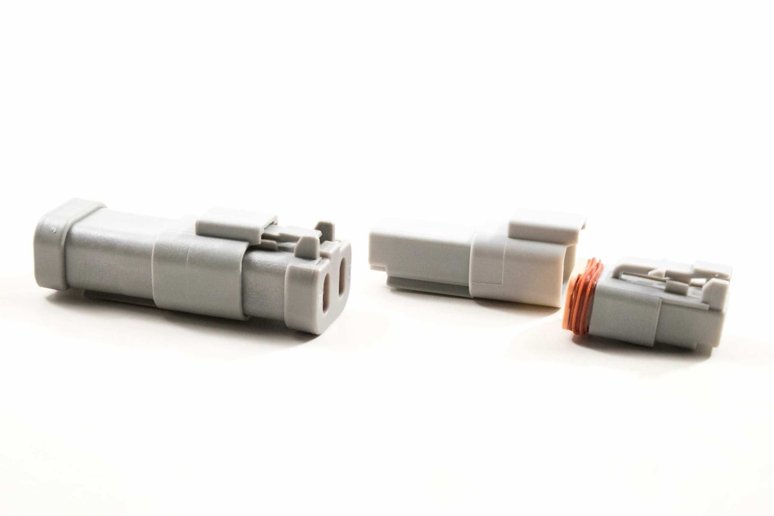 Morimoto Connector: DT Male - 3 pin