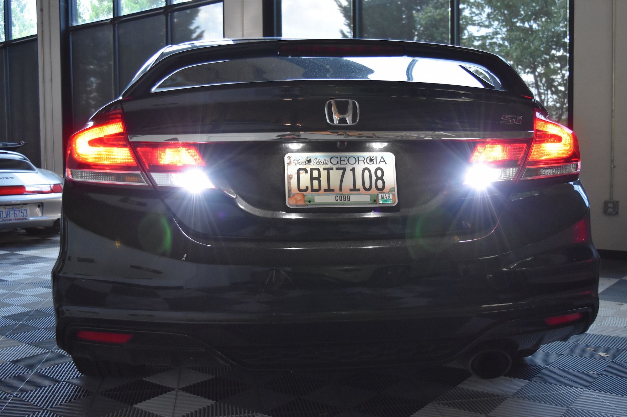 Morimoto 921/T15: XB LED (White)