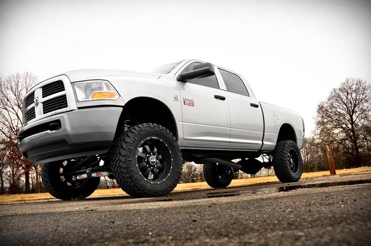 ROUGH COUNTRY Lift Kit Ram 2500 (11-13)/3500 Mega Cab (11-12) 4WD