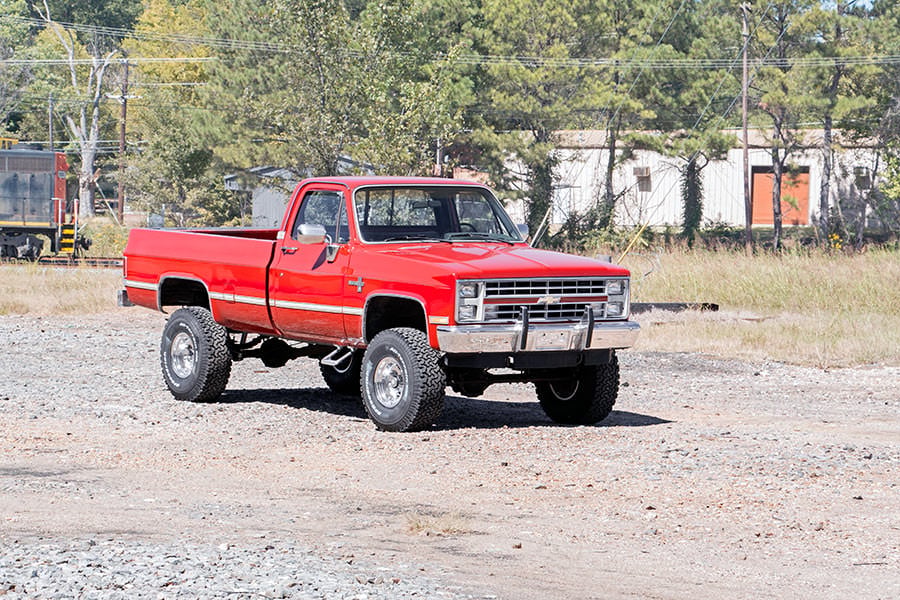 4 Inch Lift Kit | 52 Inch Rear Springs | Chevy/GMC 3/4-Ton Suburban/C25/K25 Truck (73-76) image 2