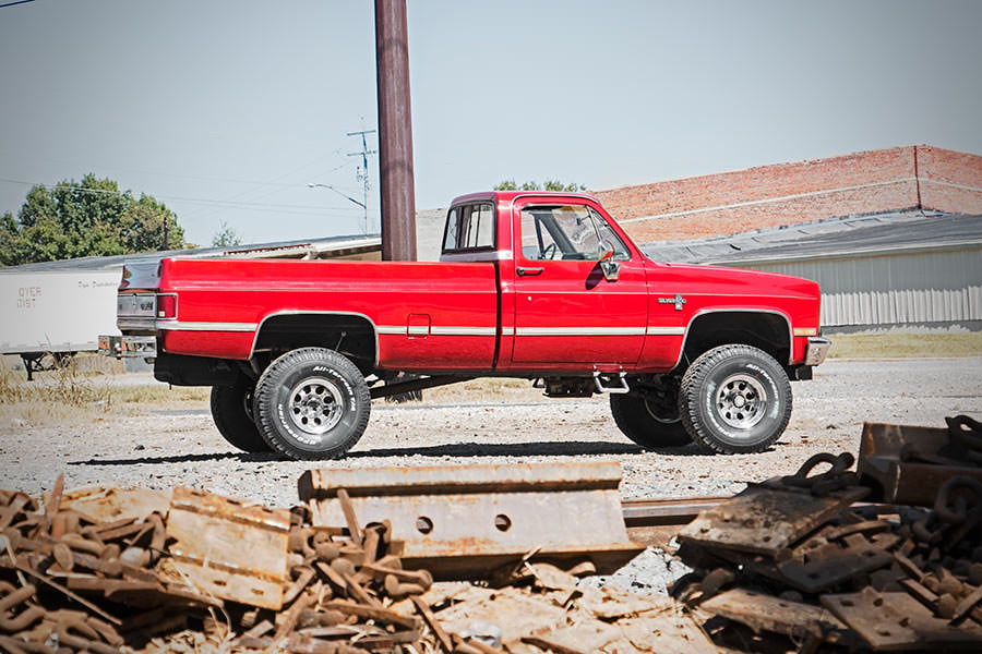 4 Inch Lift Kit | 52 Inch Rear Springs | Chevy/GMC 3/4-Ton Suburban/C25/K25 Truck (73-76) image 3