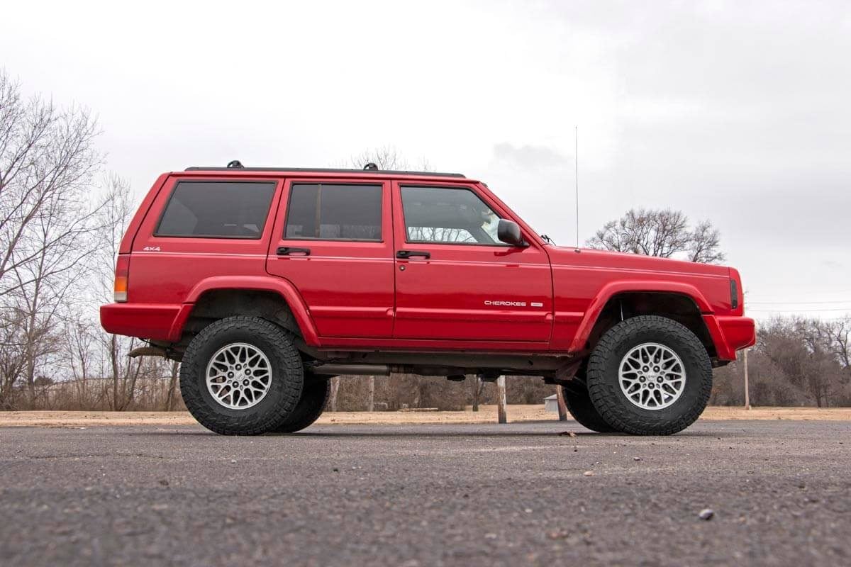 4.5 Inch Lift Kit | Long Arm | RR Leafs | NP242 | V2 | Jeep Cherokee XJ (84-01) image 6