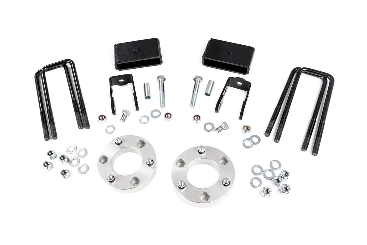 ROUGH COUNTRY Lift Kit Nissan Titan XD 2WD/4WD (2016-2024)